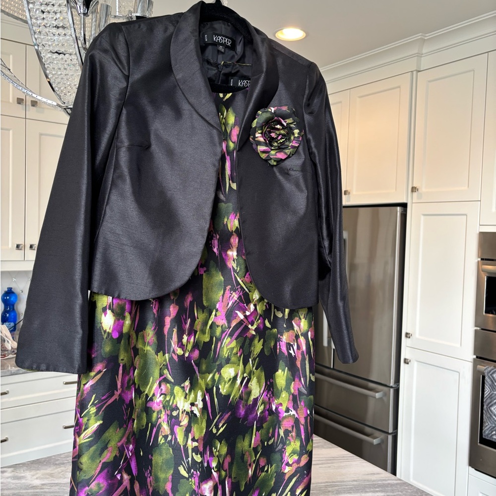 Kasper size 4 petite two piece, Kentucky Derby dress and jacket matching set
